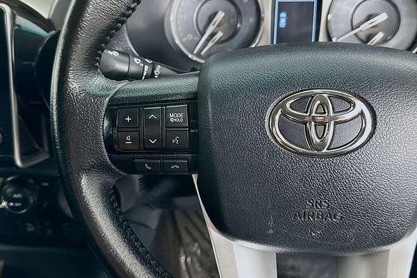 2021 Toyota HILUX SR5 (4x4) GUN126R FACELIFT 4X4