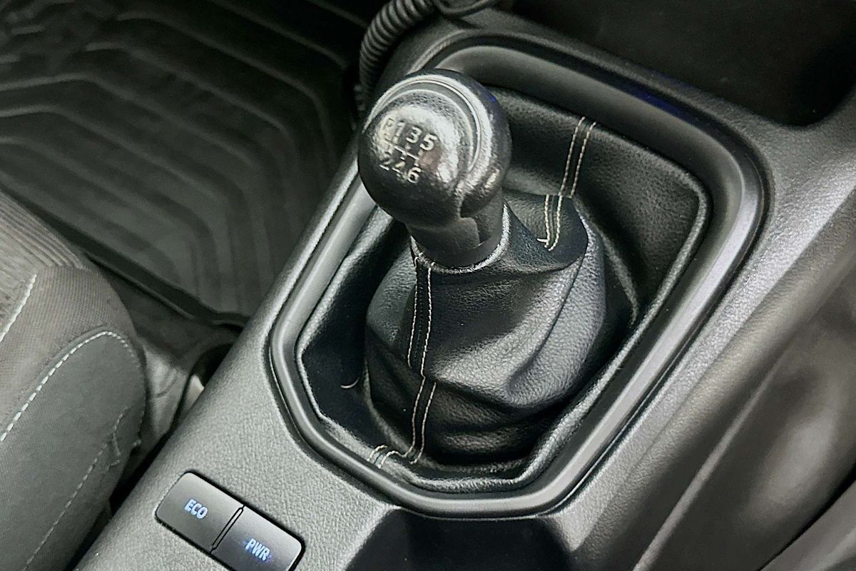 2022 Toyota Hilux SR (4x4) GUN126R 4X4