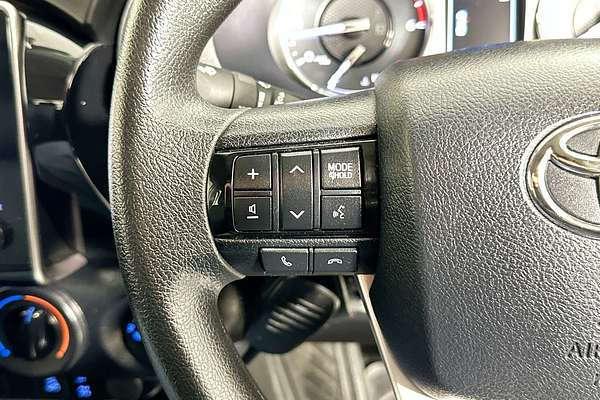 2023 Toyota HILUX SR (4x4) GUN126R 4X4