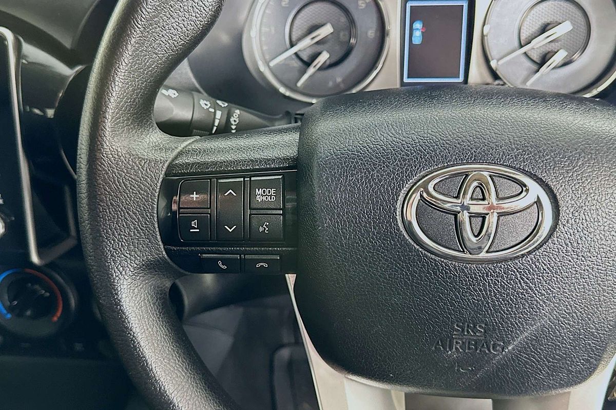 2022 Toyota Hilux SR (4x4) GUN126R 4X4