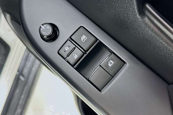 2023 Toyota Hilux SR (4x4) GUN126R 4X4