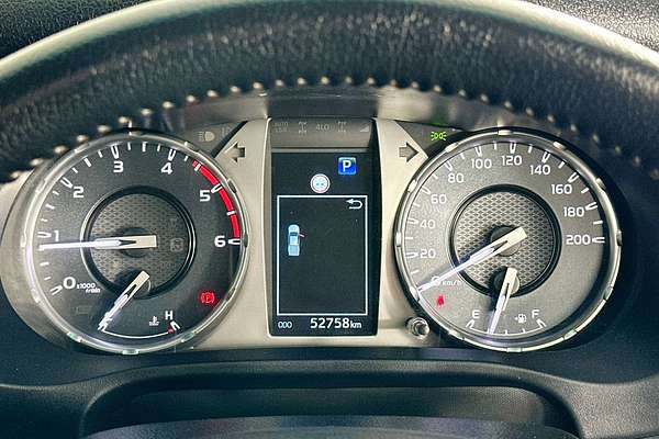 2022 Toyota HILUX SR5 (4x4) GUN126R 4X4