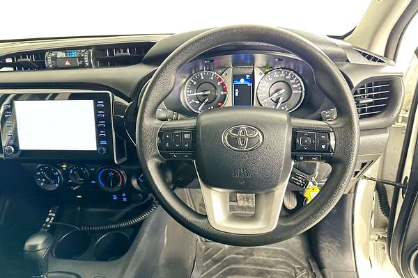 2023 Toyota HILUX SR (4x4) GUN126R 4X4