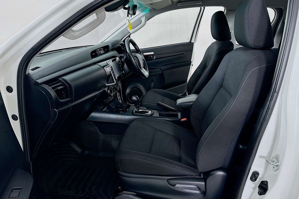 2023 Toyota Hilux SR (4x4) GUN126R 4X4