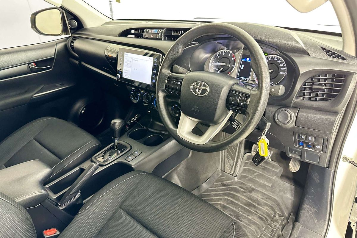 2023 Toyota HILUX SR (4x4) GUN126R 4X4
