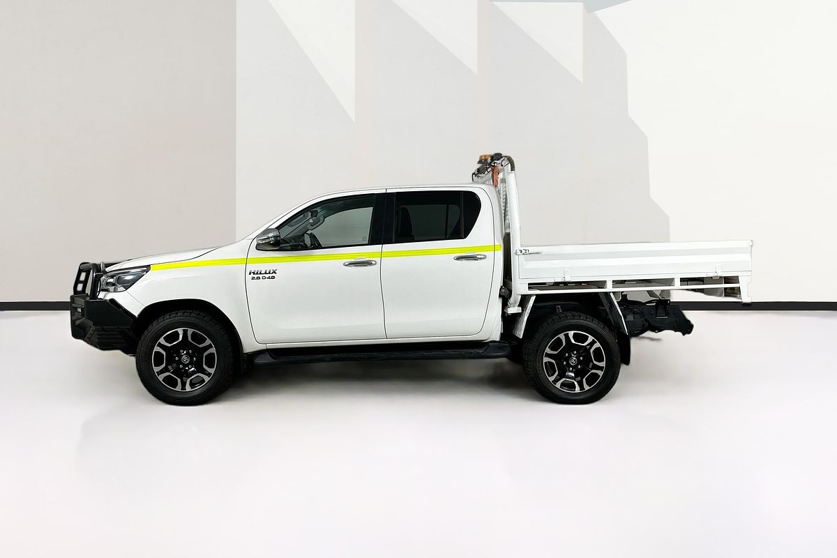 2021 Toyota HILUX SR5 (4x4) GUN126R FACELIFT 4X4
