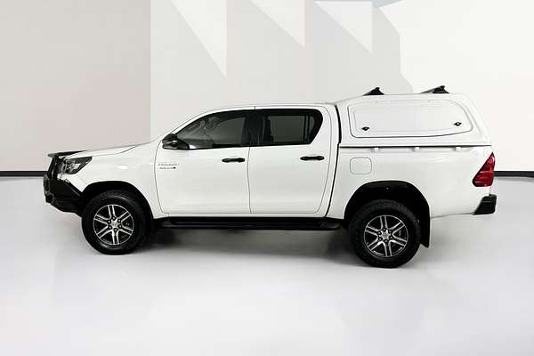 2022 Toyota HILUX SR (4x4) GUN126R 4X4