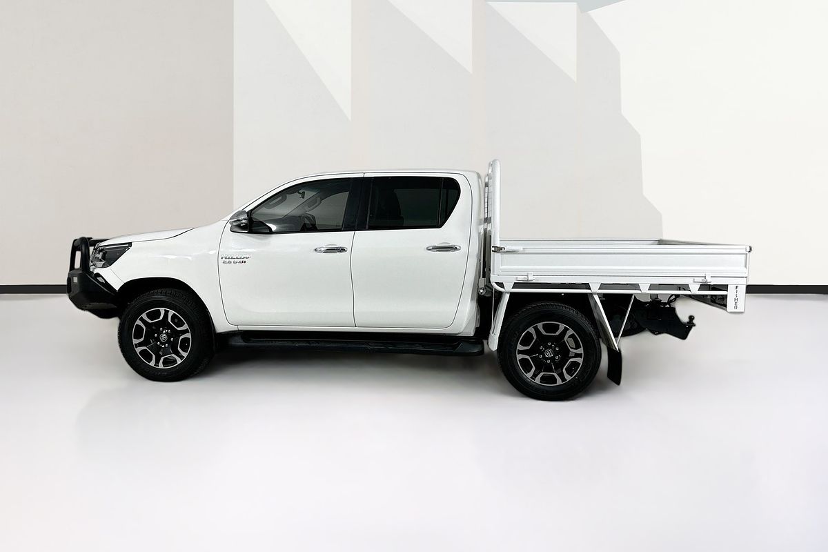 2021 Toyota HILUX SR5 (4x4) GUN126R FACELIFT 4X4