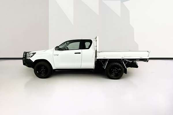 2017 Toyota HILUX SR GUN126R 4X4