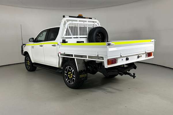 2021 Toyota HILUX SR5 (4x4) GUN126R FACELIFT 4X4