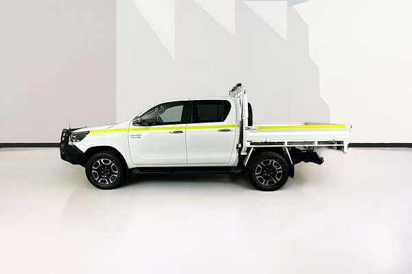 2021 Toyota HILUX SR5 (4x4) GUN126R FACELIFT 4X4