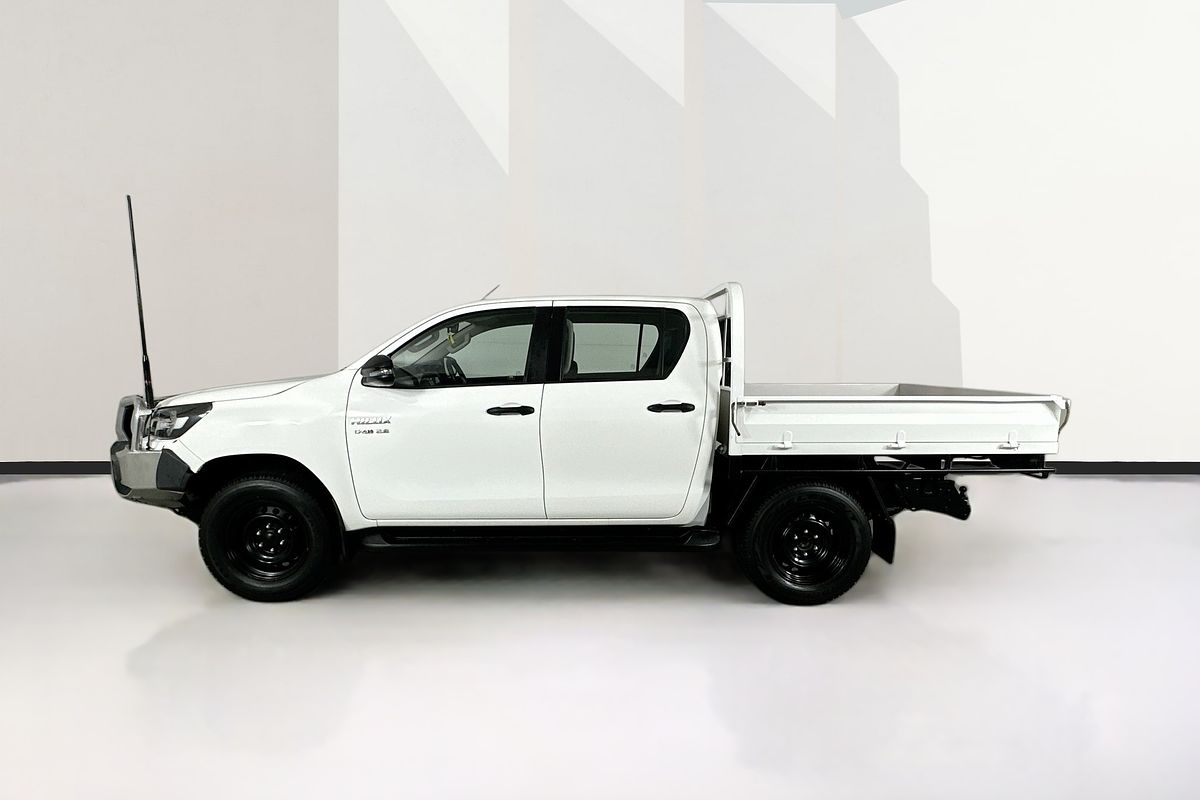 2020 Toyota HILUX SR (4x4) GUN126R FACELIFT 4X4