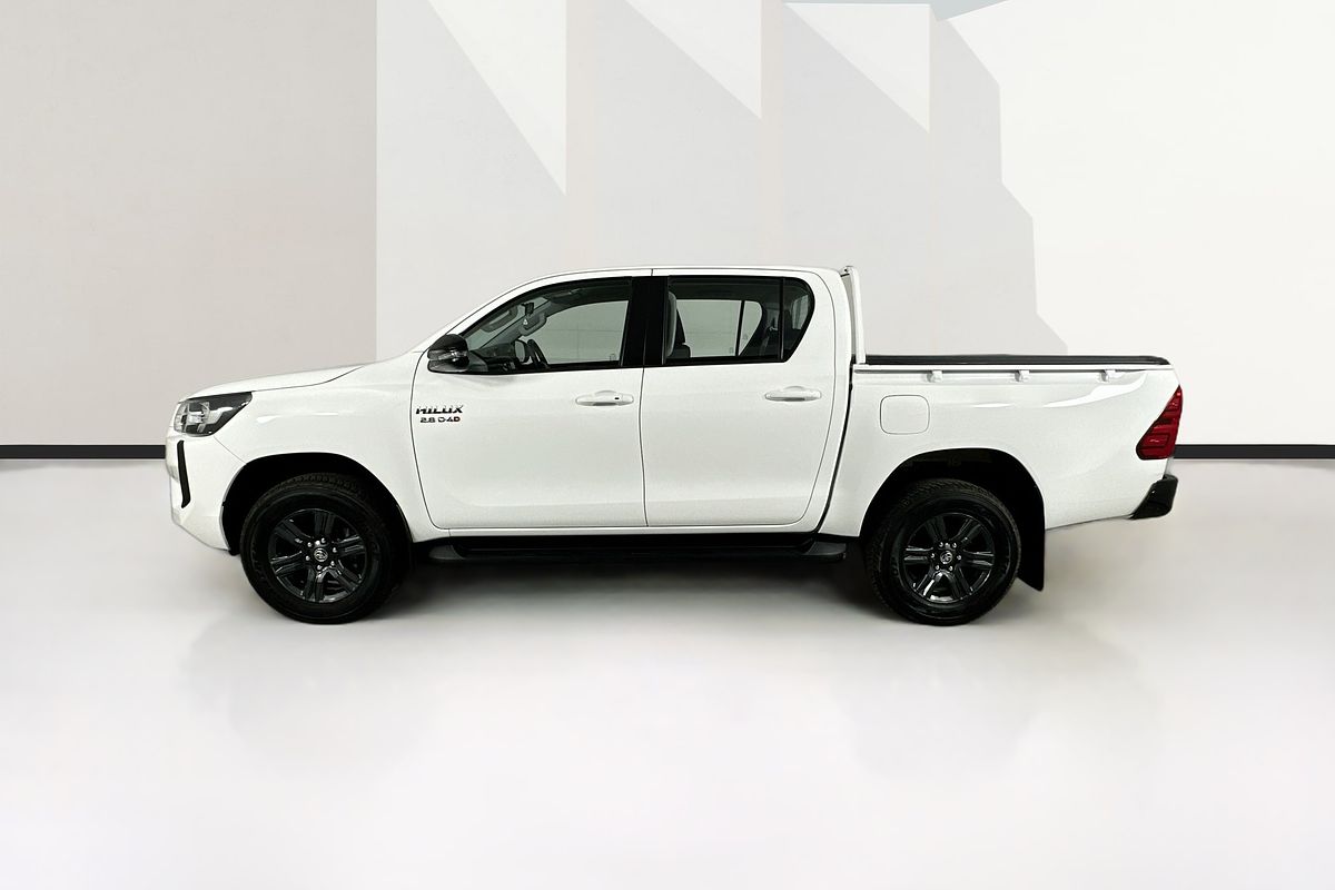 2024 Toyota HILUX SR 48V (4x4) GUN126R 4X4