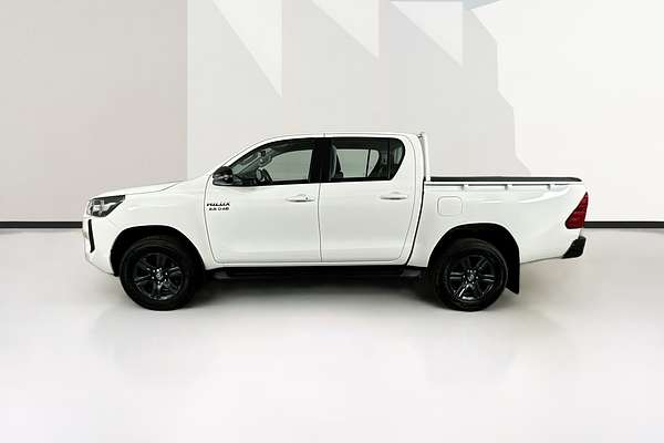 2024 Toyota HILUX SR 48V (4x4) GUN126R 4X4