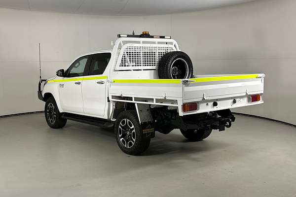2021 Toyota HILUX SR5 (4x4) GUN126R 4X4