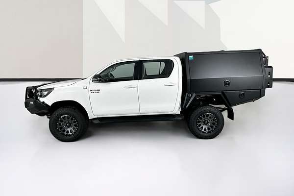2024 Toyota HILUX SR GUN126R 4X4