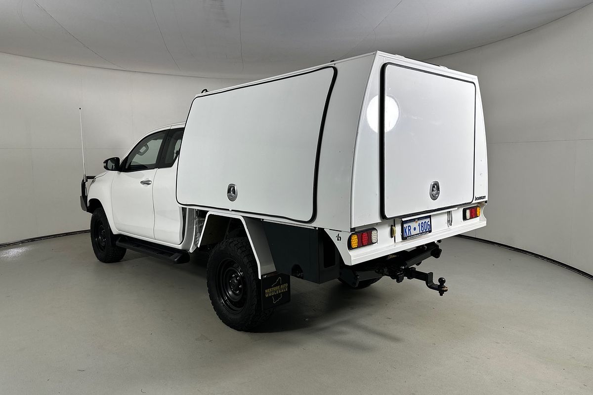 2016 Toyota HILUX SR (4x4) GUN126R 4X4