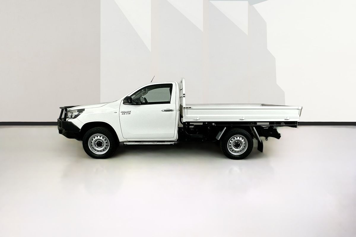 2016 Toyota HILUX SR (4x4) GUN126R 4X4