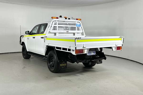 2022 Toyota HILUX SR (4x4) STEEL WHEELS GUN126R 4X4