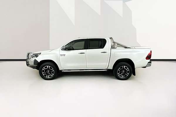 2021 Toyota HILUX SR5 (4x4) GUN126R FACELIFT 4X4
