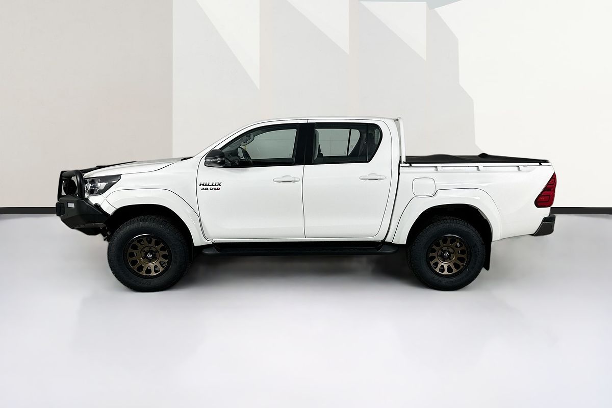 2023 Toyota HILUX SR GUN126R 4X4