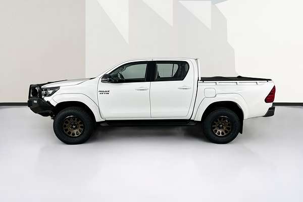 2023 Toyota HILUX SR GUN126R 4X4