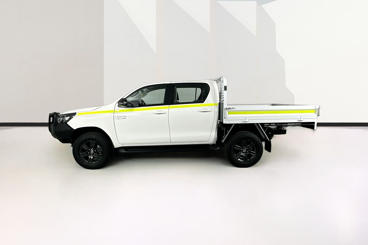 2024 Toyota HILUX SR GUN126R 4X4