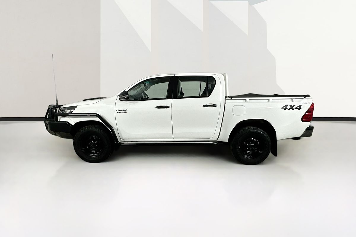 2020 Toyota HILUX SR (4x4) GUN126R FACELIFT 4X4