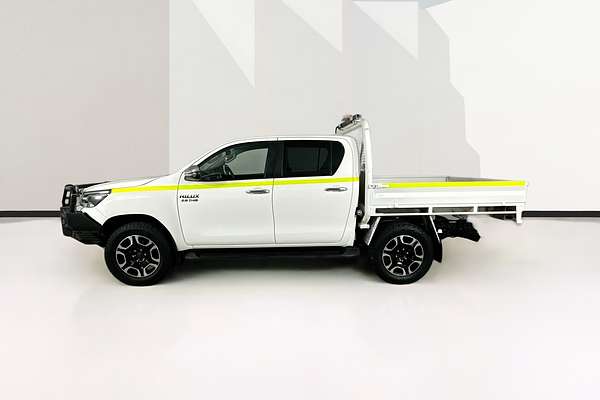 2021 Toyota HILUX SR5 (4x4) GUN126R FACELIFT 4X4
