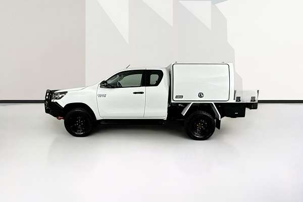 2021 Toyota HILUX SR (4x4) GUN126R 4X4