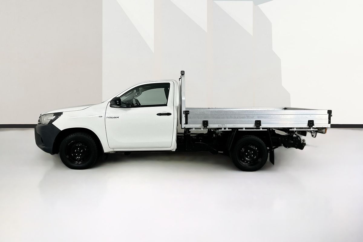 2017 Toyota HILUX WORKMATE GUN122R REAR WHEEL DRIVE