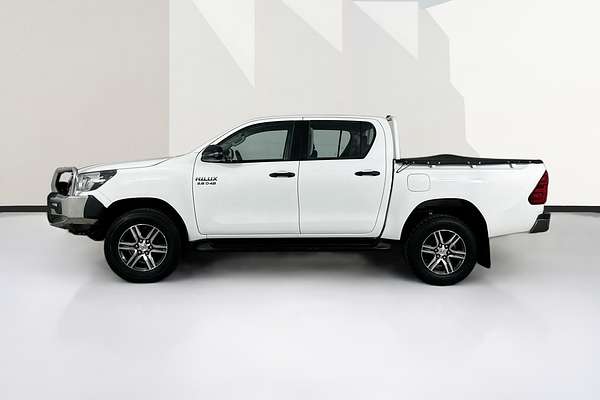2018 Toyota HILUX SR (4x4) GUN126R MY19 4X4