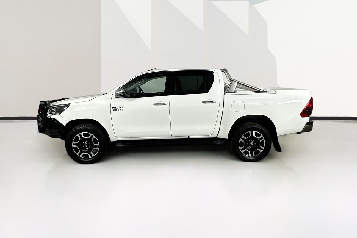 2021 Toyota HILUX SR5 (4x4) GUN126R 4X4