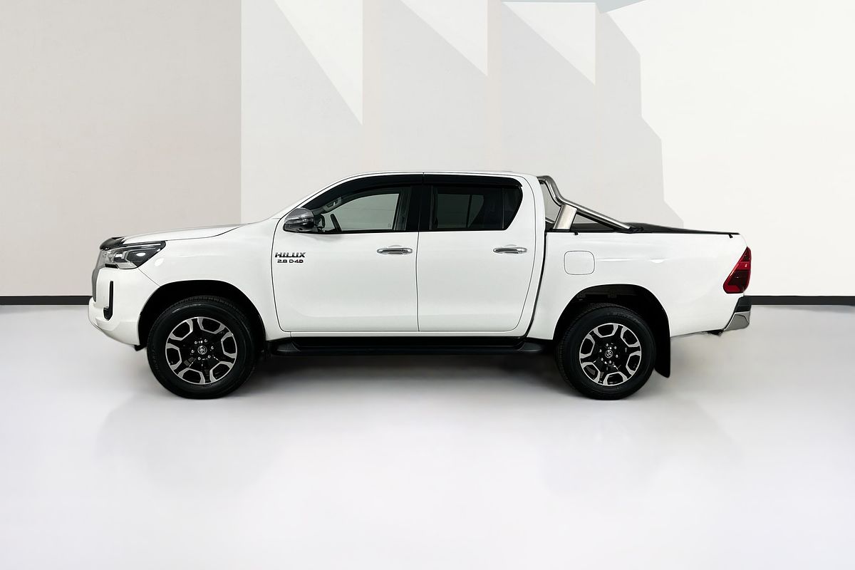2022 Toyota HILUX SR5 (4x4) GUN126R 4X4