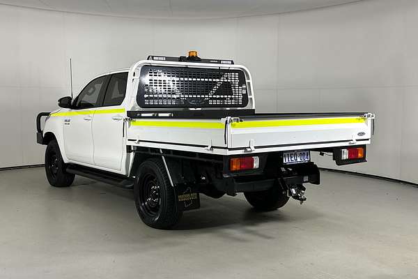2024 Toyota HILUX SR (4x4) STEEL WHEELS GUN126R 4X4