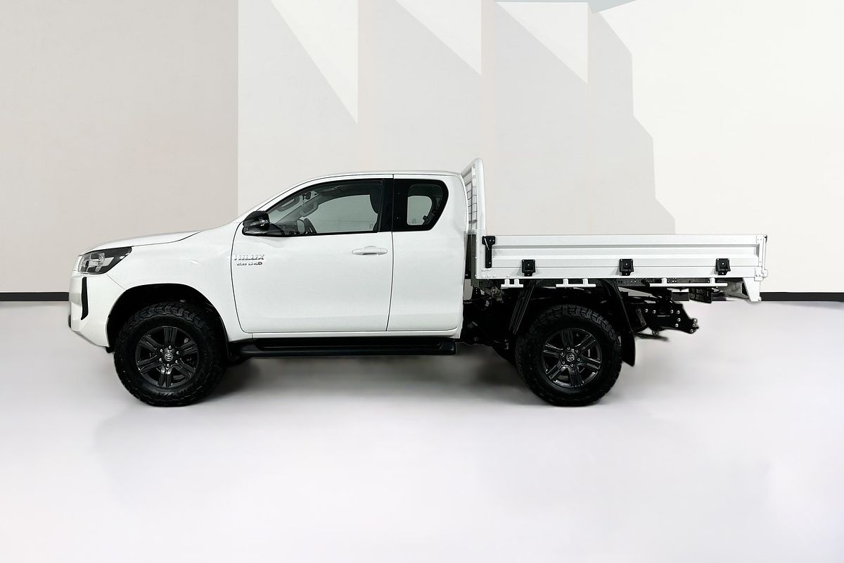 2024 Toyota HILUX SR (4x4) GUN126R 4X4