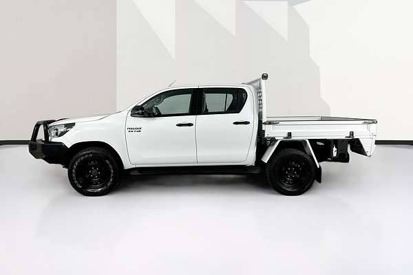 2017 Toyota HILUX SR (4x4) GUN126R 4X4