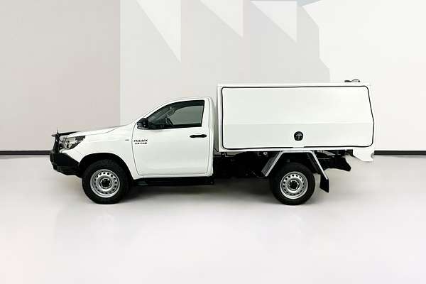 2017 Toyota HILUX SR (4x4) GUN126R 4X4