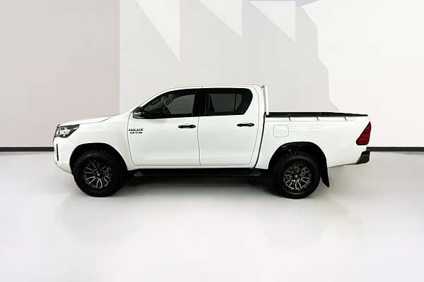 2022 Toyota HILUX SR (4x4) GUN126R 4X4