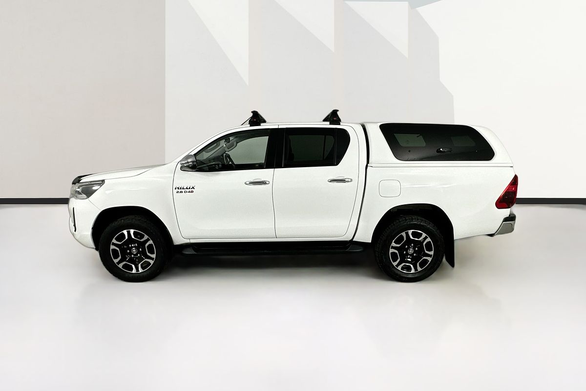 2020 Toyota HILUX SR5 (4x4) GUN126R FACELIFT 4X4