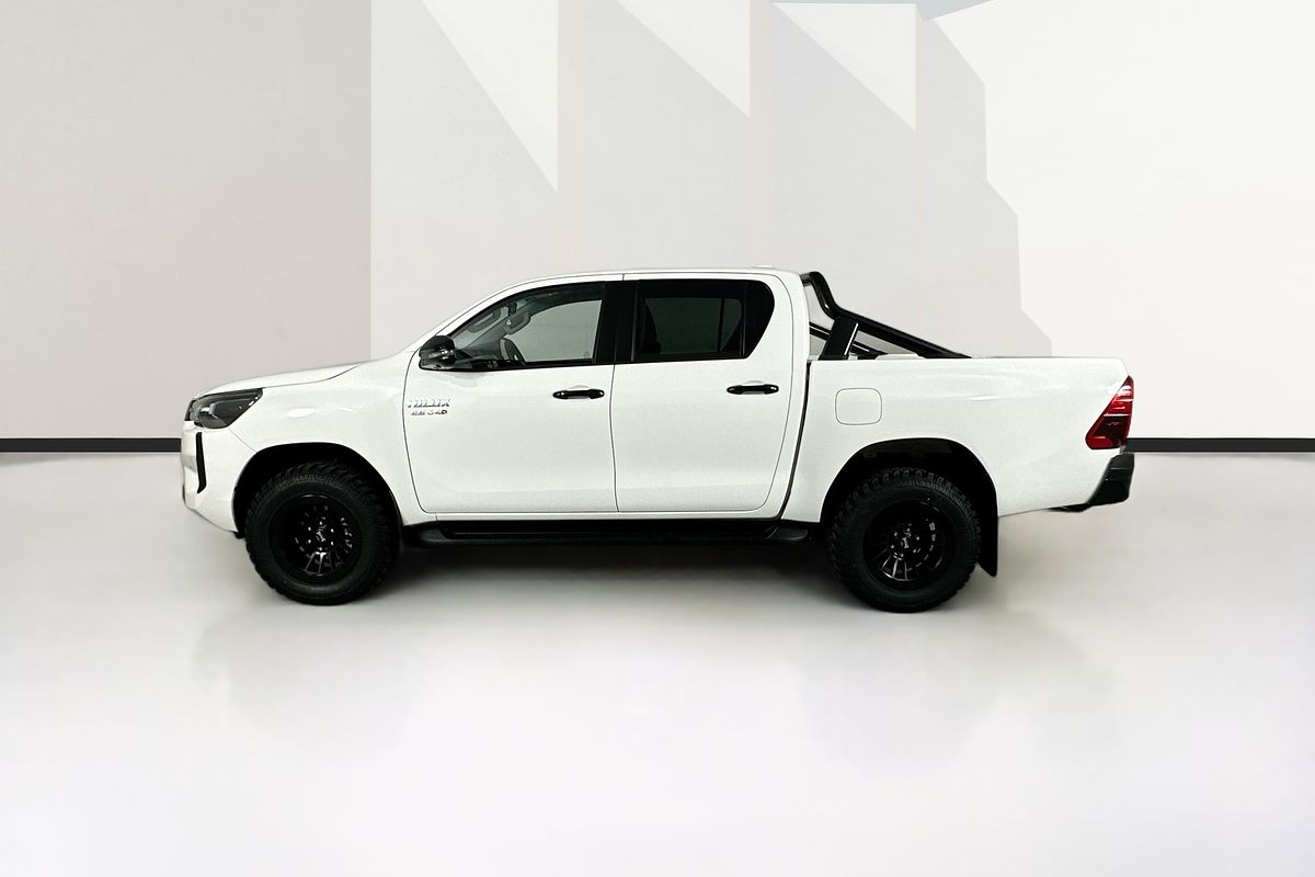 2025 Toyota HILUX SR5 48V (4x4) GUN126R RC 4X4