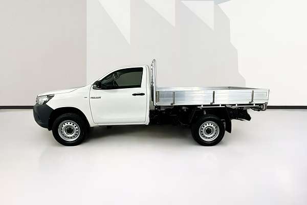 2020 Toyota HILUX WORKMATE HI-RIDER GUN135R FACELIFT 4x2