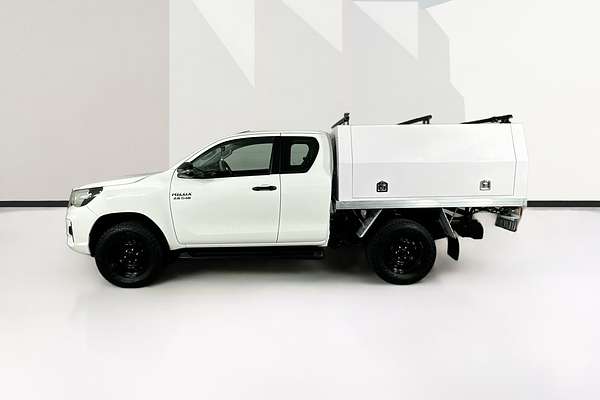 2020 Toyota Hilux SR (4x4) GUN126R FACELIFT 4X4
