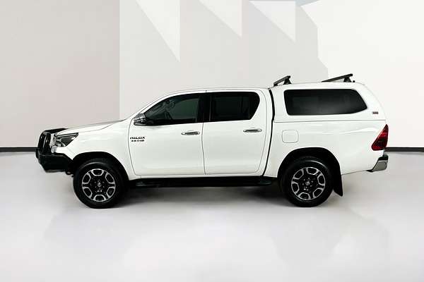 2021 Toyota HILUX SR5 (4x4) GUN126R FACELIFT 4X4