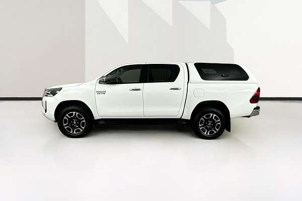 2021 Toyota HILUX SR5 (4x4) GUN126R FACELIFT 4X4