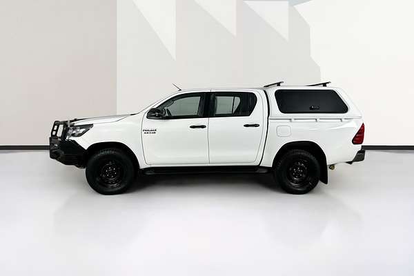 2020 Toyota HILUX SR (4x4) GUN126R FACELIFT 4X4