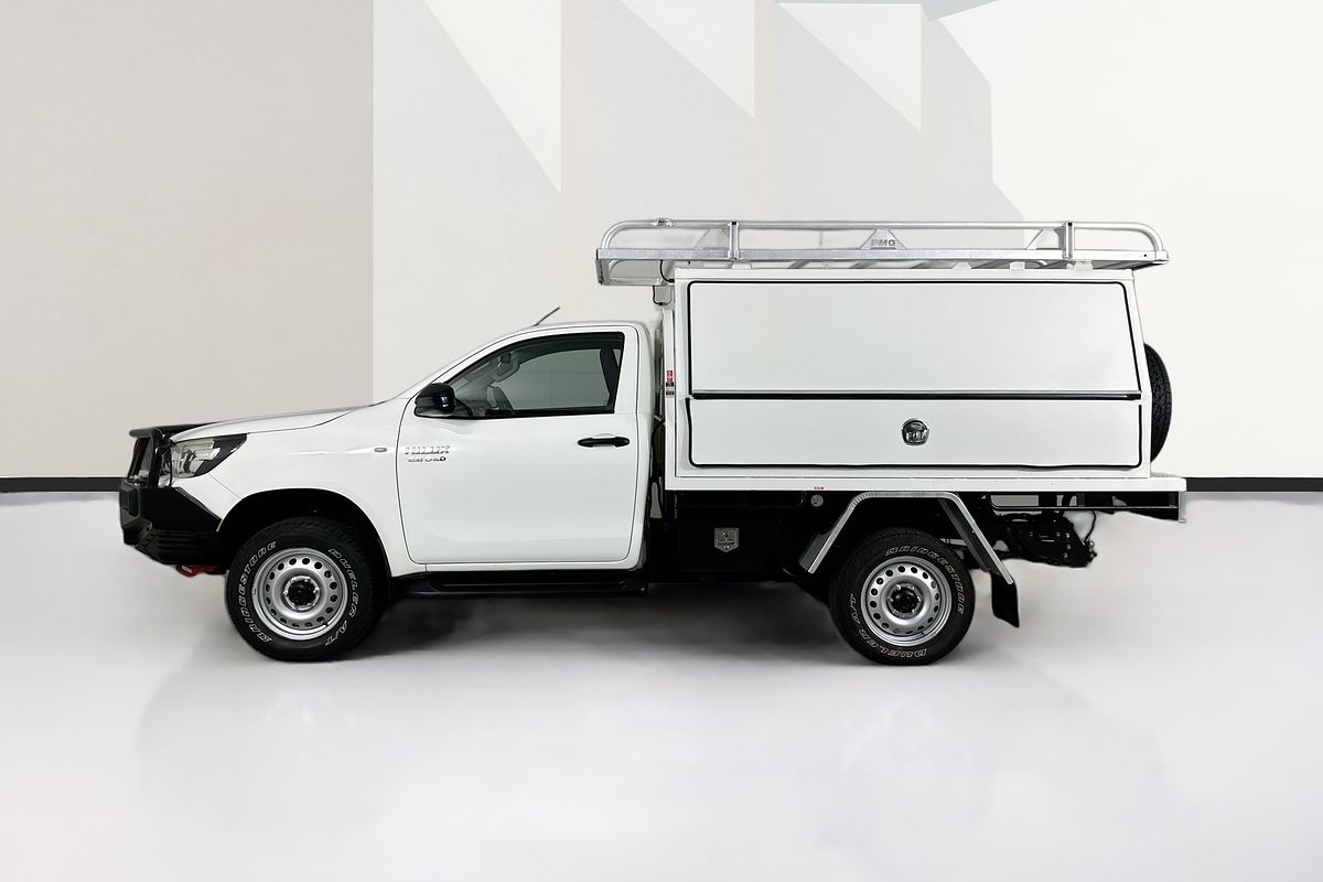 2018 Toyota HILUX SR (4x4) GUN126R MY17 4X4