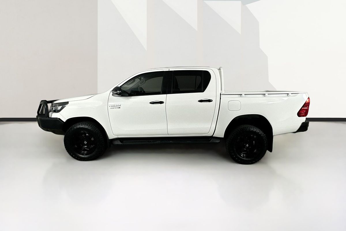 2021 Toyota HILUX SR (4x4) GUN126R FACELIFT 4X4