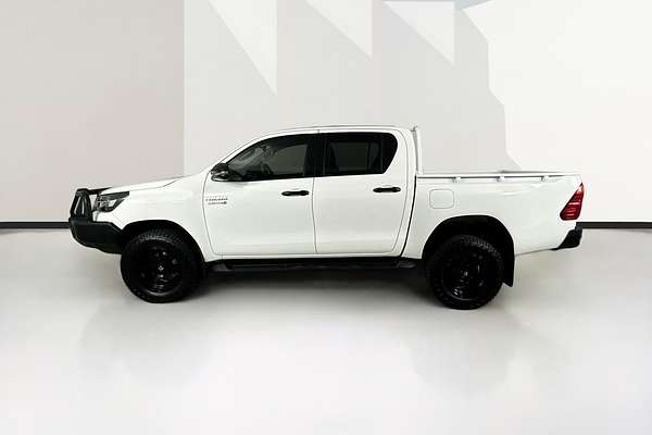 2021 Toyota HILUX SR (4x4) GUN126R FACELIFT 4X4
