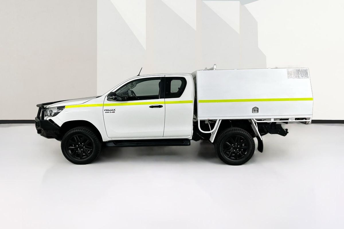 2019 Toyota HILUX SR (4x4) GUN126R MY19 4X4